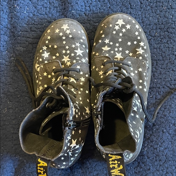 Dr. Martens Other - Dr. Martens Kids Black Star Boots